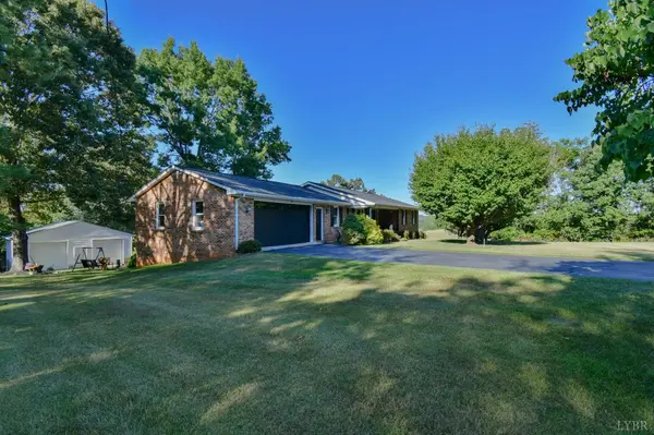 6481 Stewartsville RD, Moneta, VA 24121