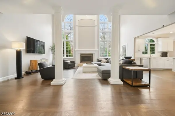 50 Sequoia Dr, Watchung Boro, NJ 07069