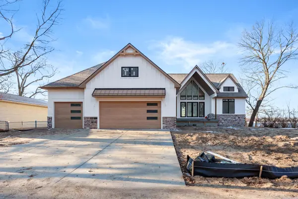 3308 E Shore DR, Portage City, MI 49002