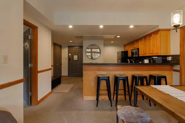 91B Three Sisters DR #282, Canmore, AB t1w3a1