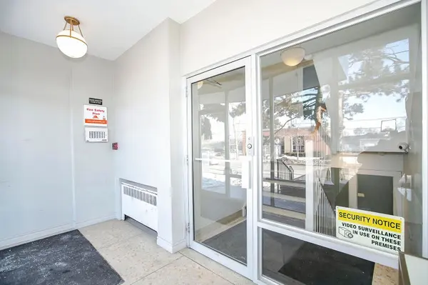 219 Wilson AVE #305, Toronto C04, ON M5M 3B2