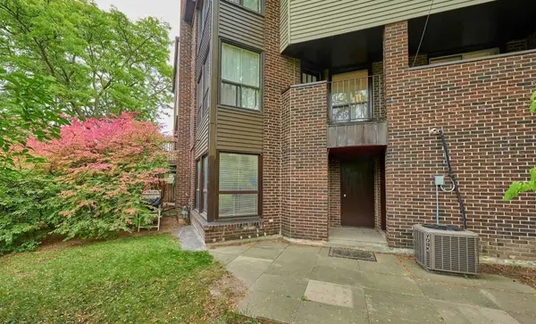 10 Lofty Hill WAY, Toronto C15, ON M2H 2Z8
