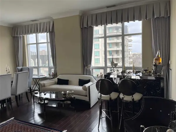 10 Bloorview PL #1512, Toronto C15, ON M2J 0B1