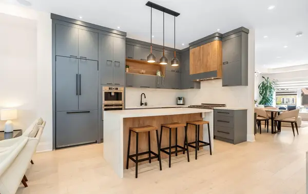 10 Hamstead AVE, Toronto E03, ON M4C 2S4