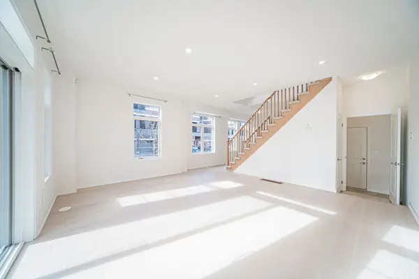 1 Sissons WAY, Markham, ON L6B 1R2