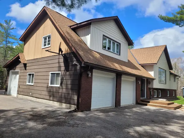 1936 PENINSULA POINT RD, Severn, ON P0E 1N0