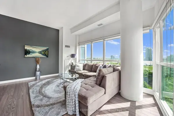 165 Legion RD N #1226, Toronto W06, ON M8Y 0B3