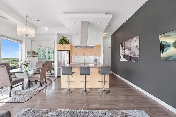 165 Legion RD N #1226, Toronto W06, ON M8Y 0B3