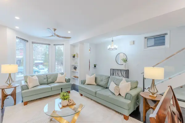 30 Boustead AVE, Toronto W01, ON M6R 1Y9