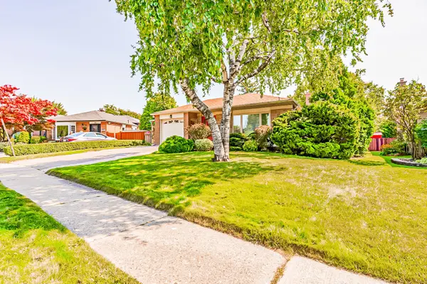 21 Aberdeen CRES, Brampton, ON L6T 2P8