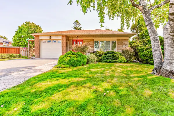 21 Aberdeen CRES, Brampton, ON L6T 2P8