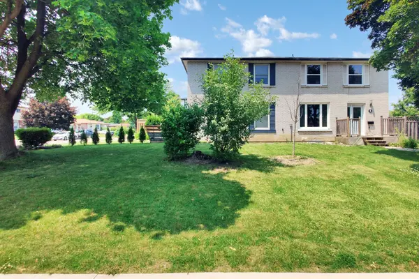 4 Flamingo CRES, Brampton, ON L6T 2G5