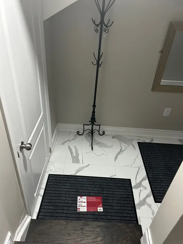 1295 Rose WAY W, Milton, ON L9E 1M2