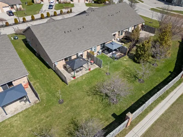 19 Somerset DR #21, Norfolk, ON N0A 1N7