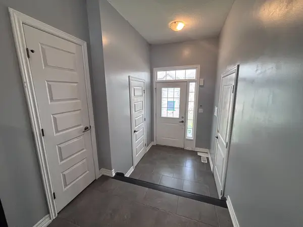 71 Fairgrounds DR, Hamilton, ON L0R 1C0