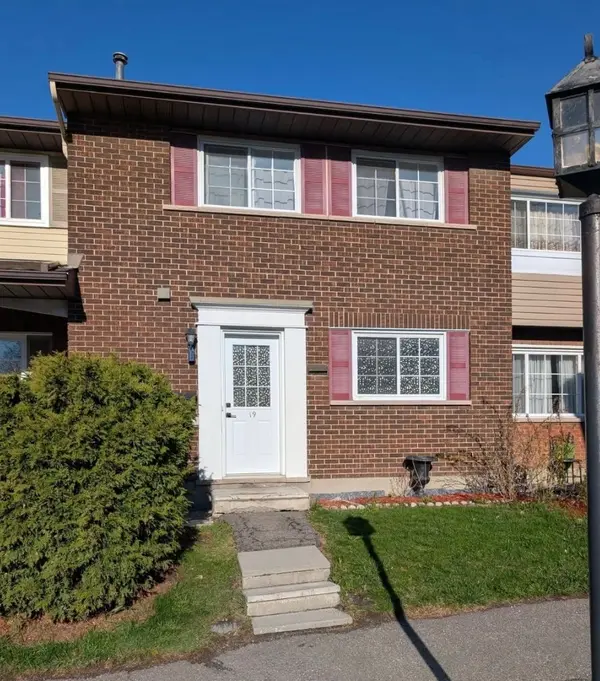 1585 Heron RD #19,  Alta Vista And Area,  ON K1V 9V1