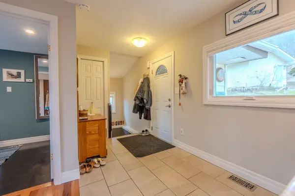 831 Ski Club RD, North Bay, ON P1B 7R5