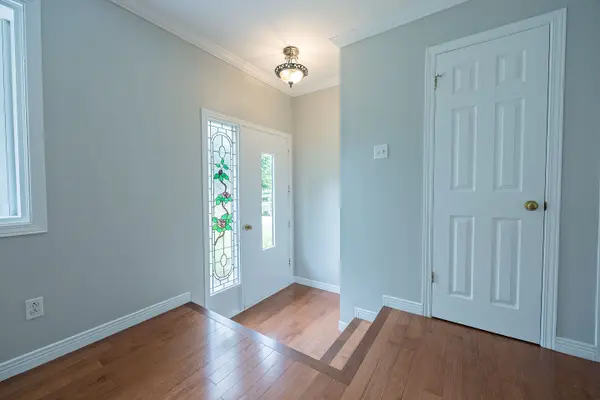 171 Pawnee RD, London East, ON N5V 2T1