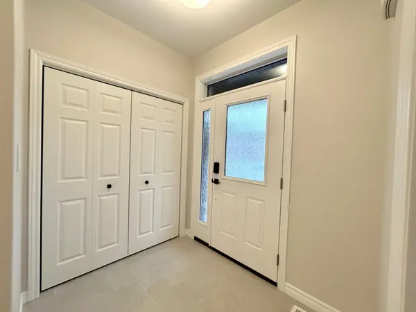 83 Athabaska DR, Belleville, ON K8N 0T1