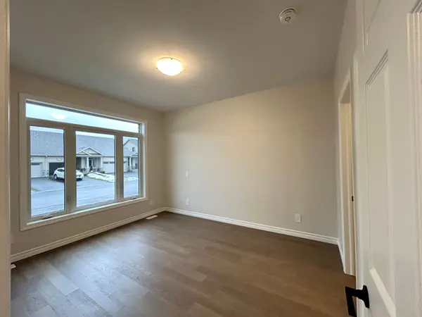 83 Athabaska DR, Belleville, ON K8N 0T1