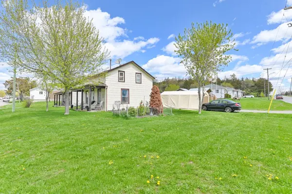 45 Black Diamond RD, Belleville, ON K8N 0N6