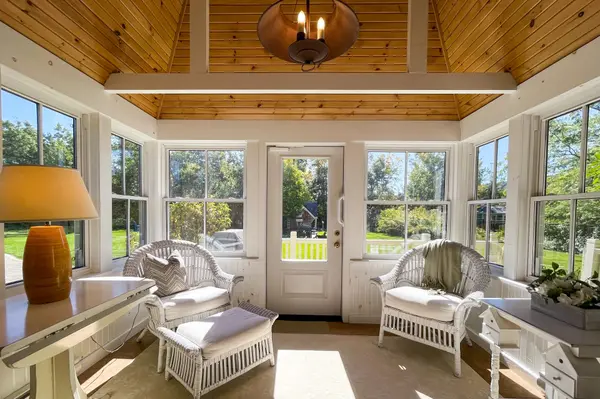 202 Snowbridge WAY, Blue Mountains, ON L9Y 0V1