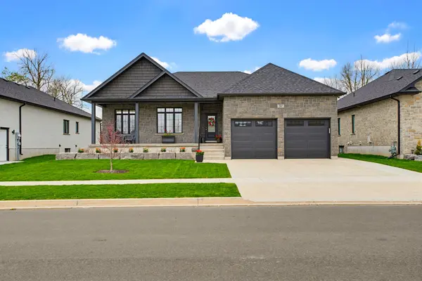 37 Gilmer CRES, North Perth, ON N4W 0H3