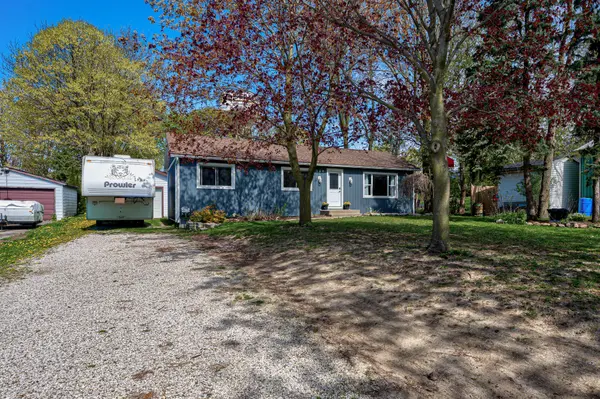 149 Isabella ST, Huron East, ON N0K 1W0