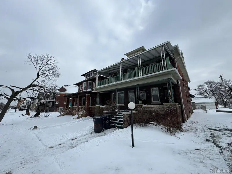 907/909 W Euclid ST, Detroit, MI 48202