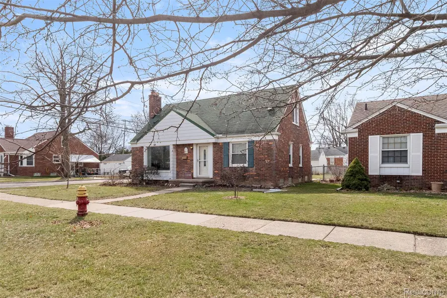 15705 Champaign RD, Allen Park, MI 48101