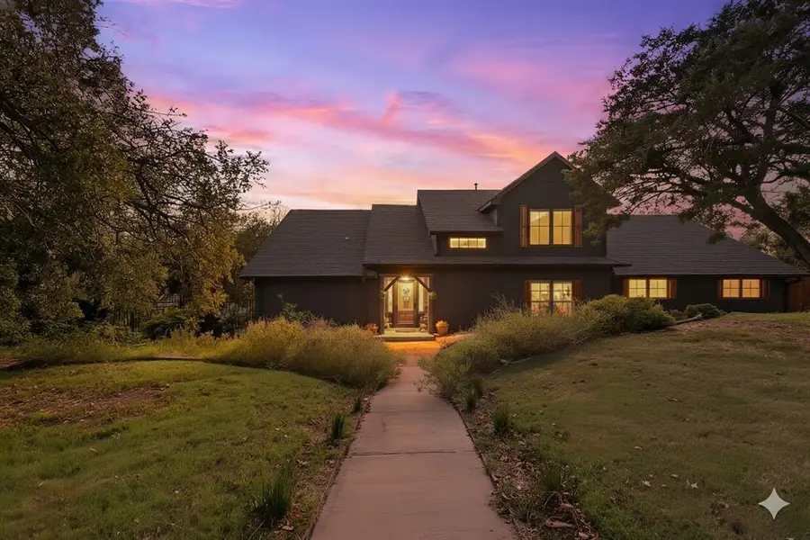 1206 Sierra Vista Drive, Granbury, TX 76048