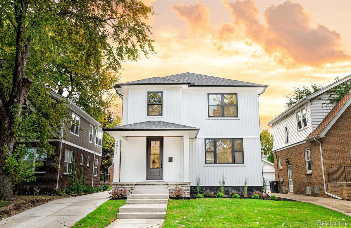 2418 Yale AVE, Royal Oak, MI 48067
