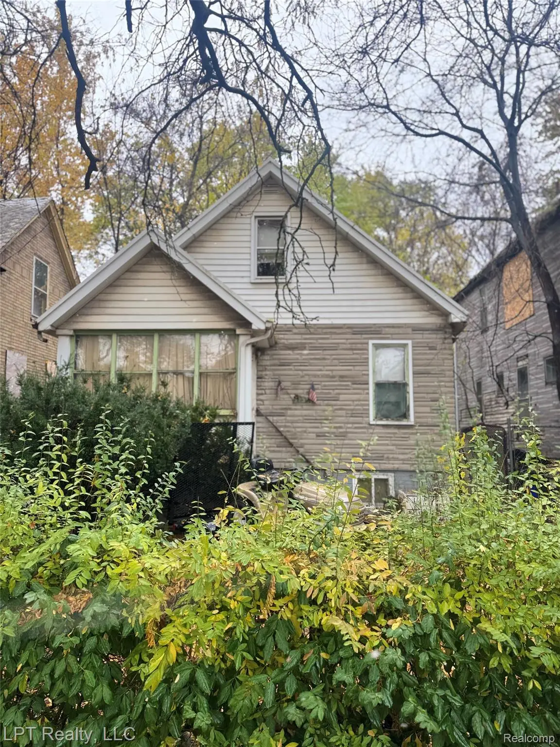 3733 Greusel ST, Detroit, MI 48210