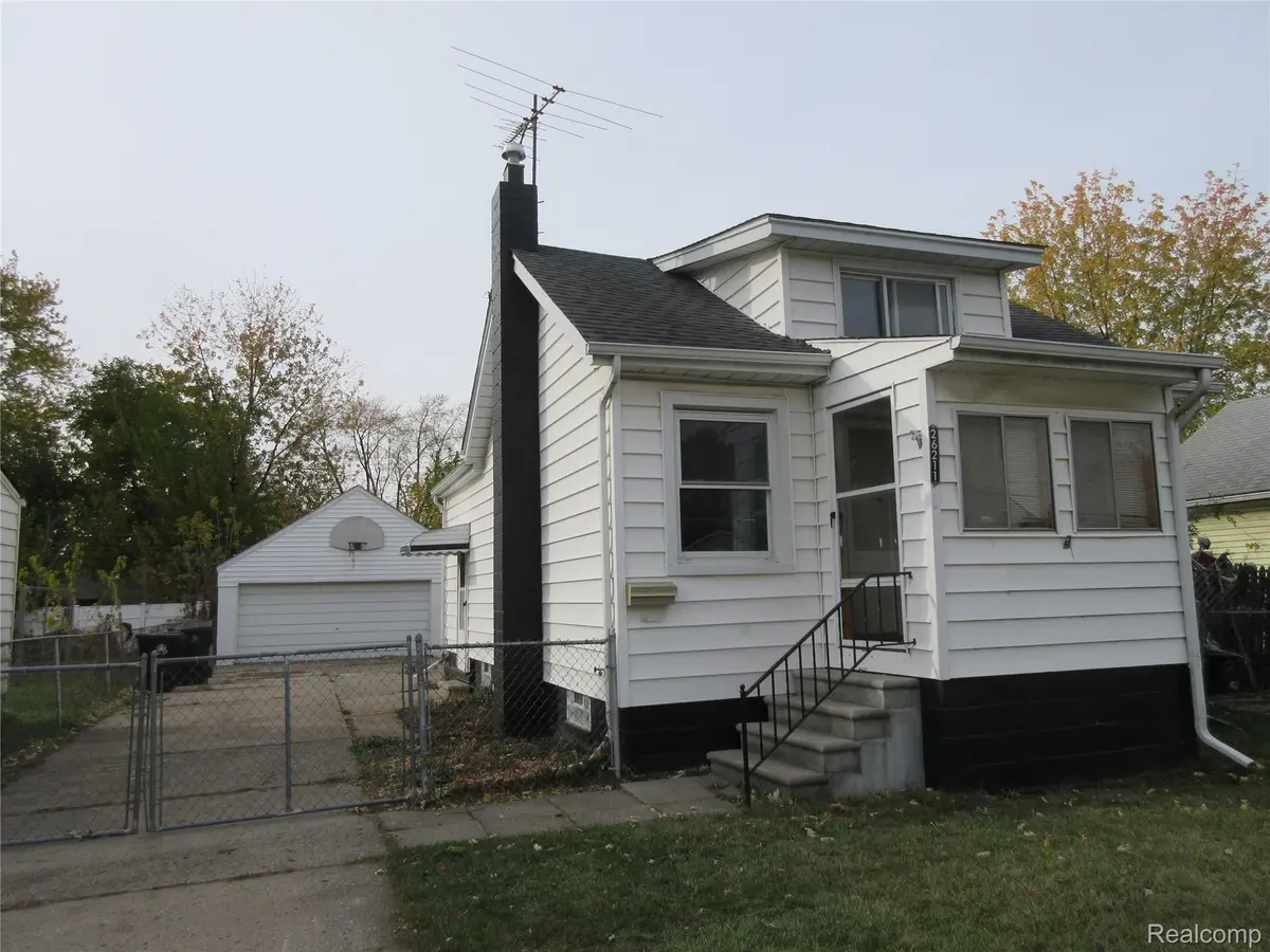 26211 Clancy ST, Roseville, MI 48066