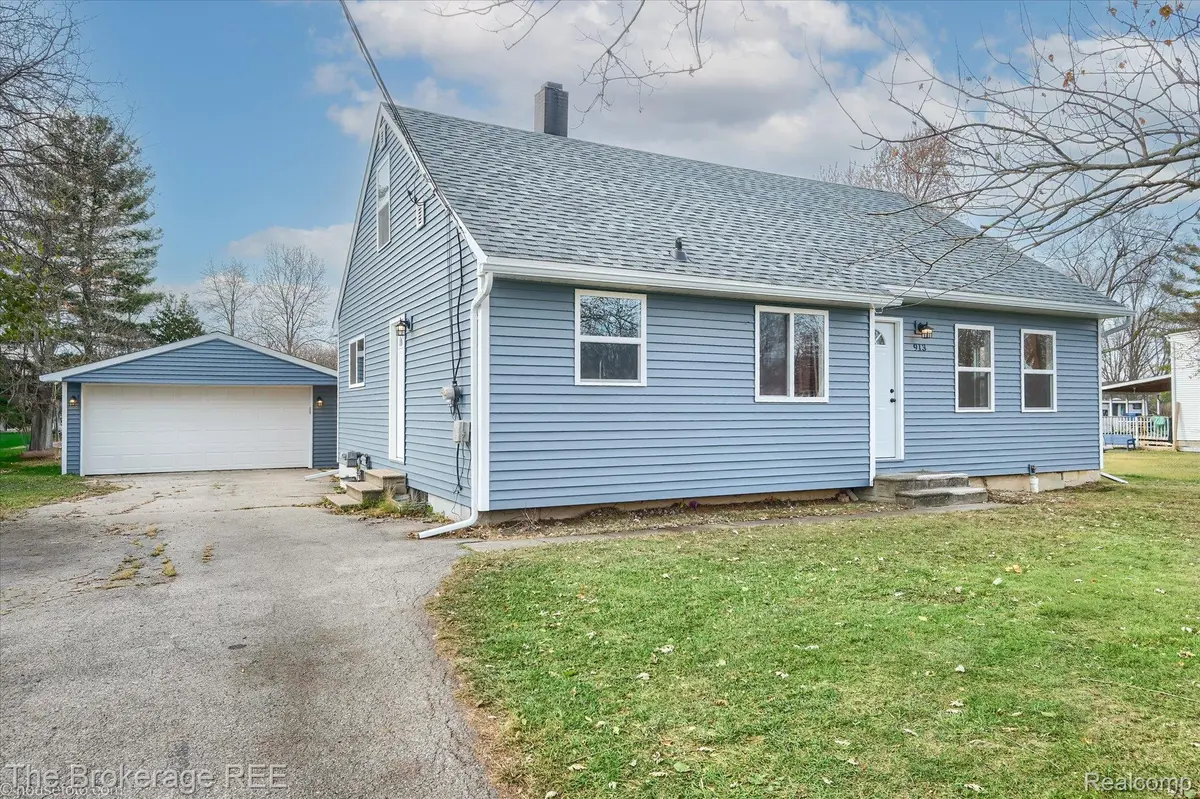 913 Moore ST, Davison, MI 48423