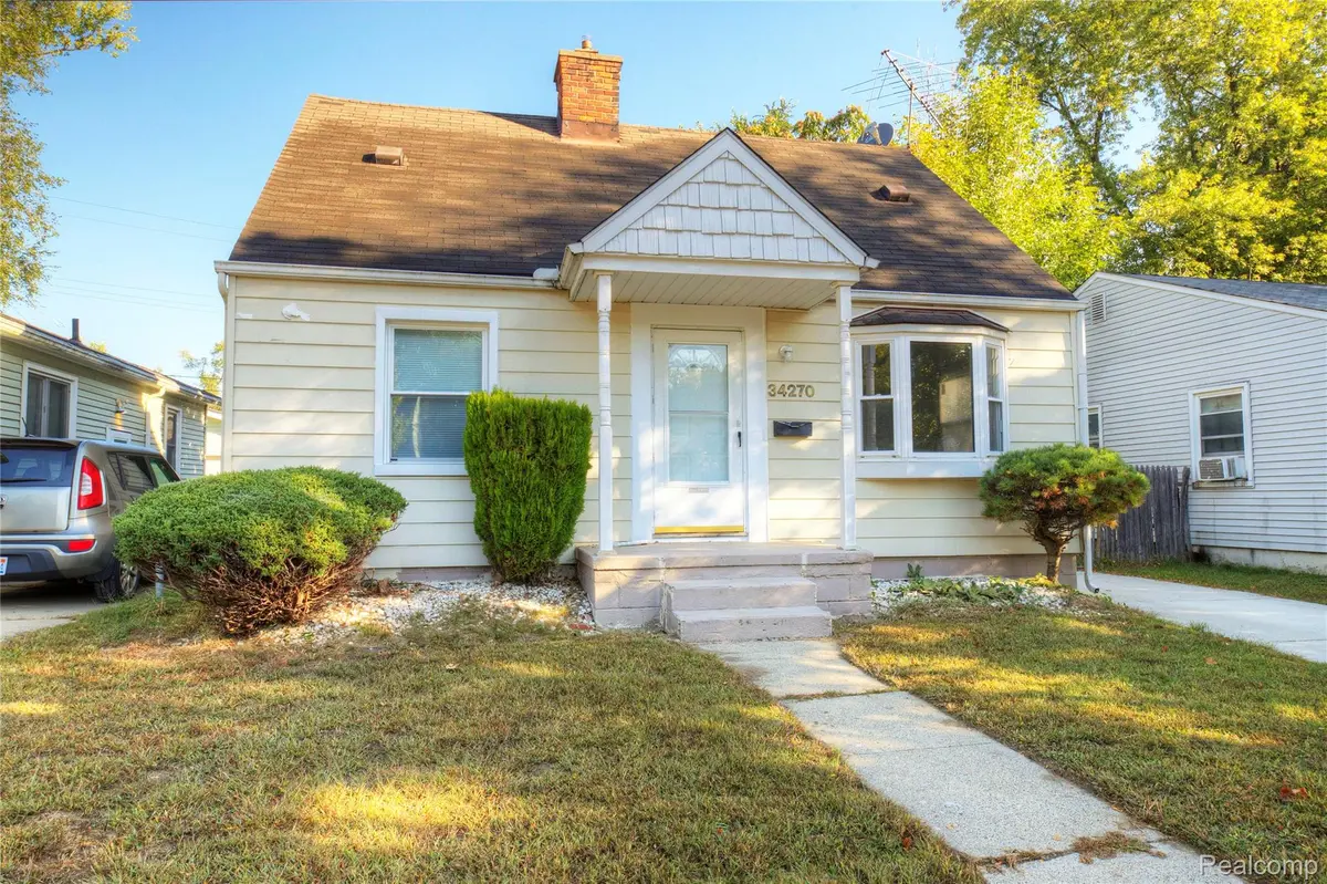 34270 Richard ST, Wayne, MI 48184