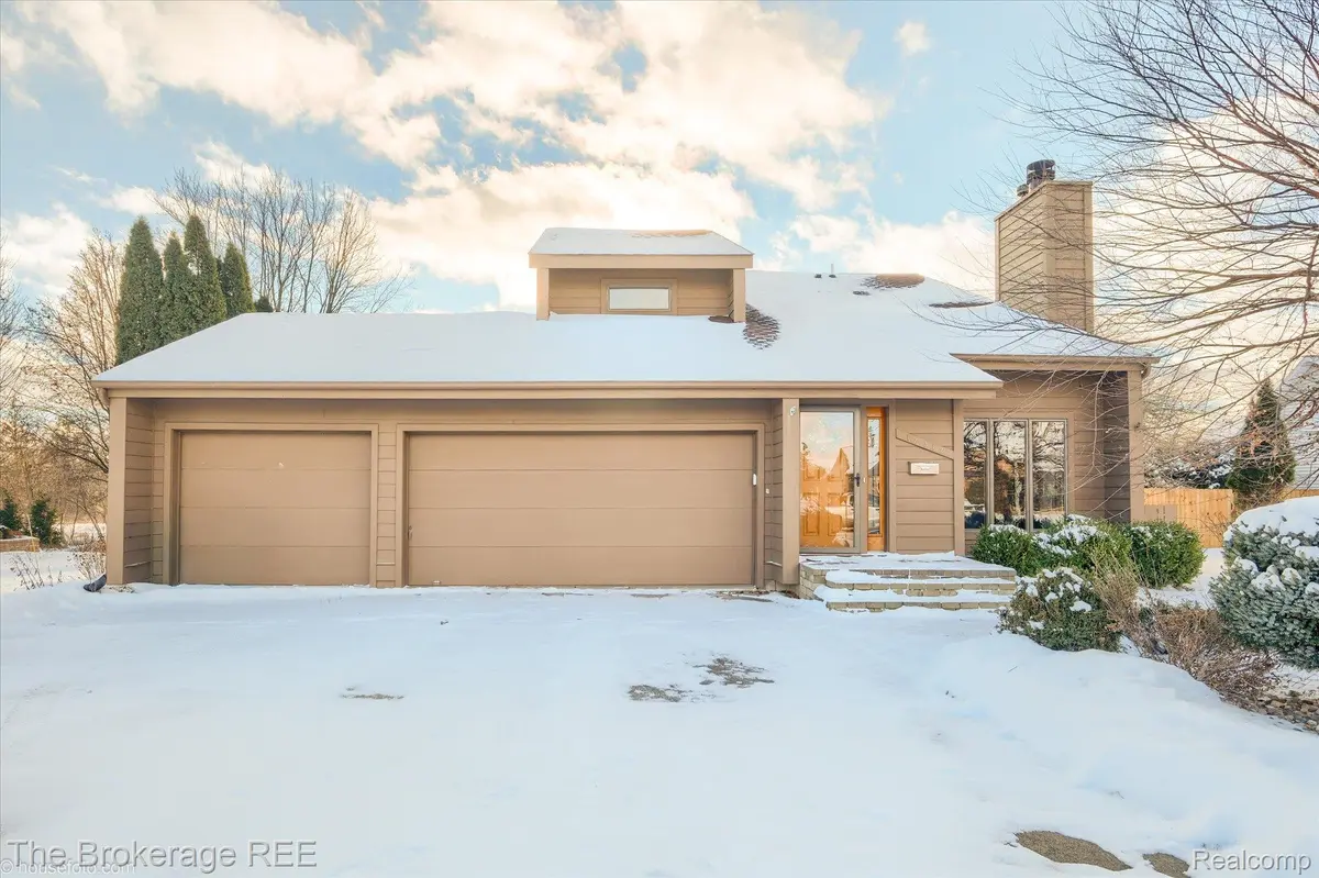 12312 Townline RD, Grand Blanc, MI 48439