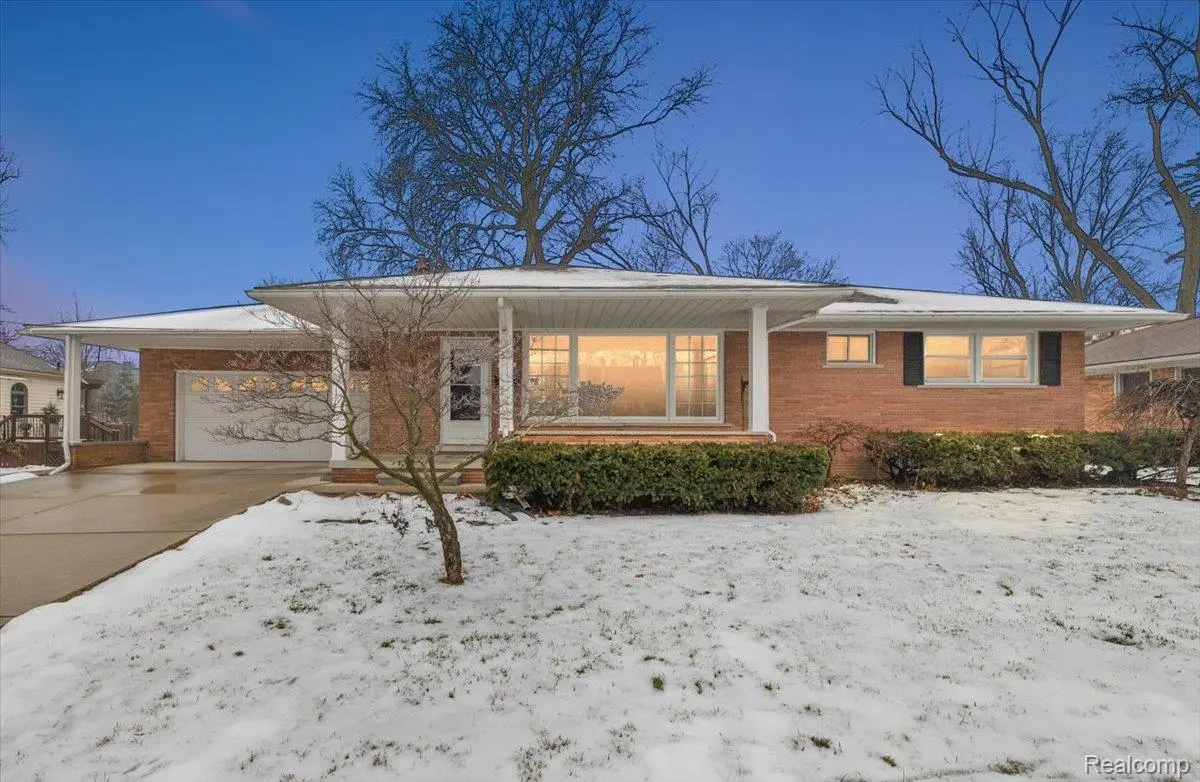 349 Arthur ST, Plymouth, MI 48170