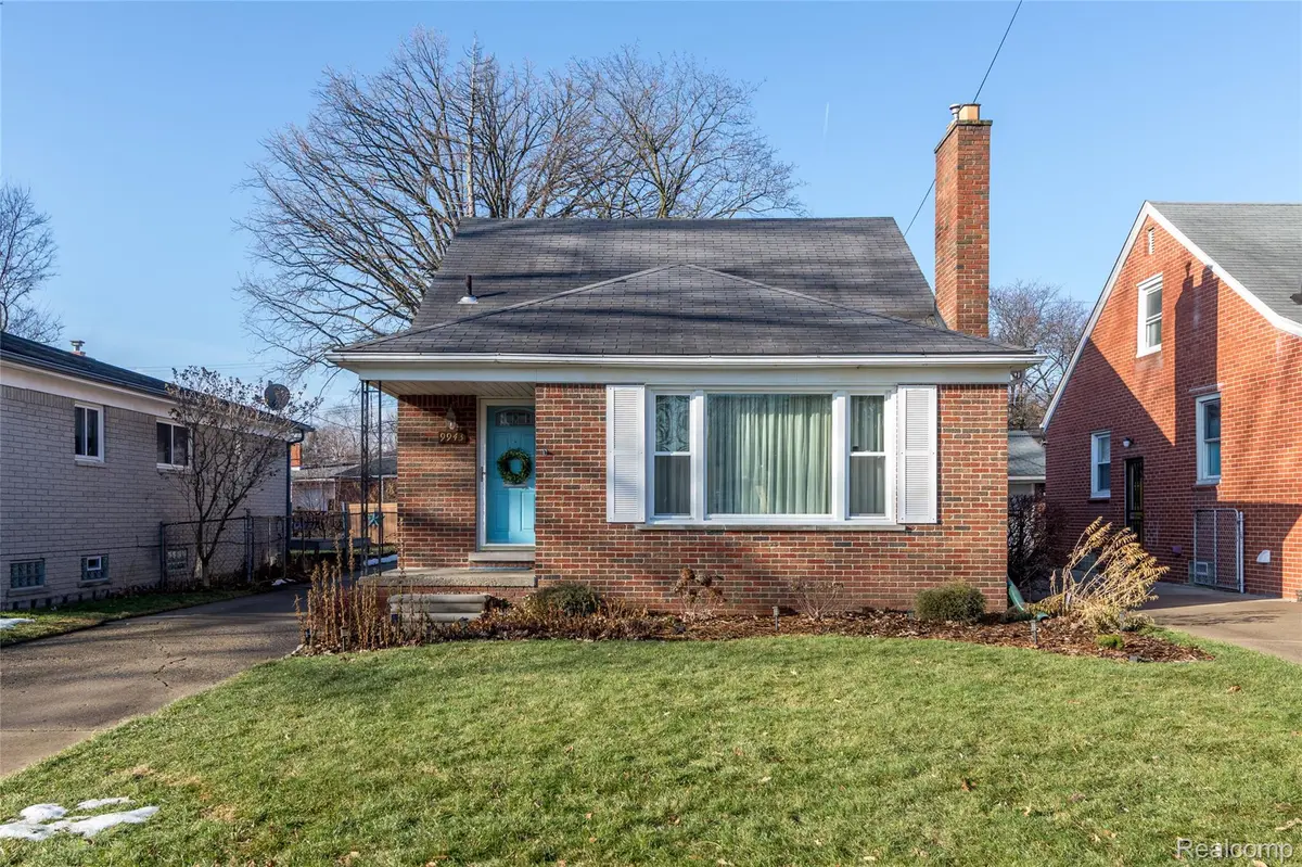 9943 Leverne, Redford Charter Township, MI 48239