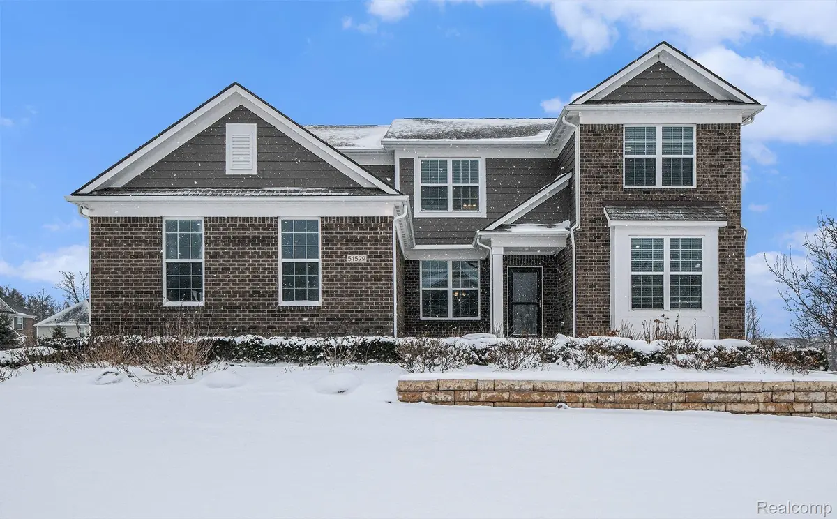 51529 Bloom CT, Lyon Charter Township, MI 48178