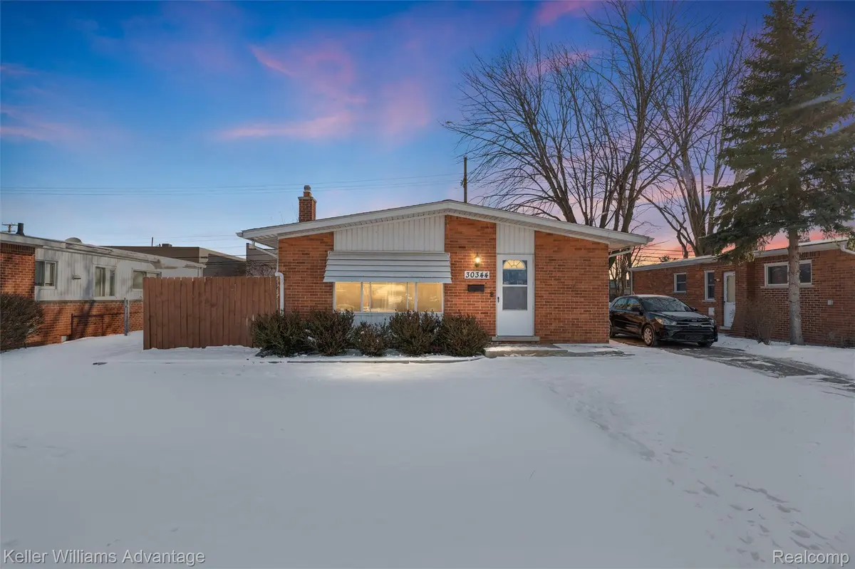 30344 Garry AVE, Madison Heights, MI 48071