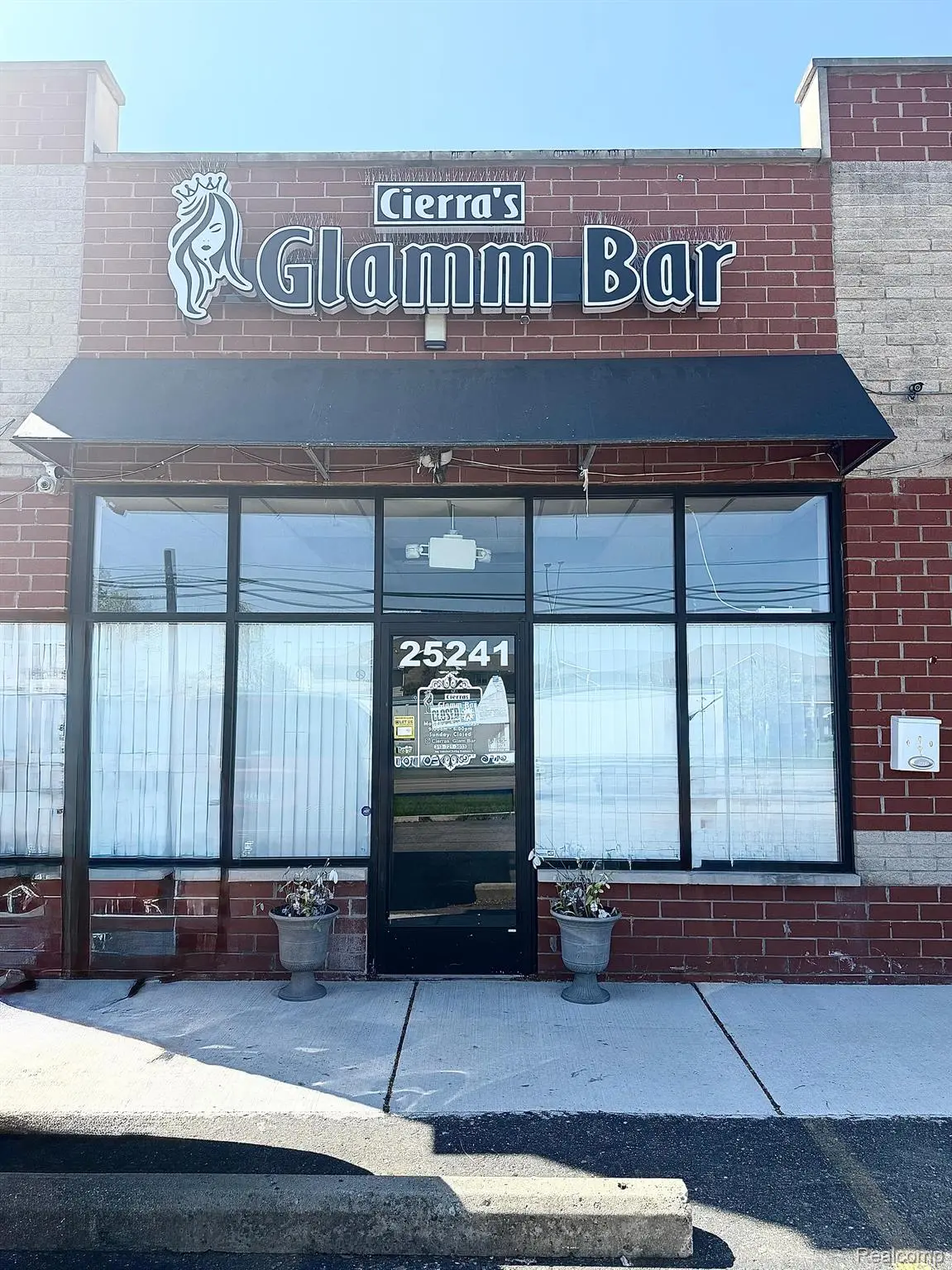 25251 EUREKA RD, Taylor, MI 48180