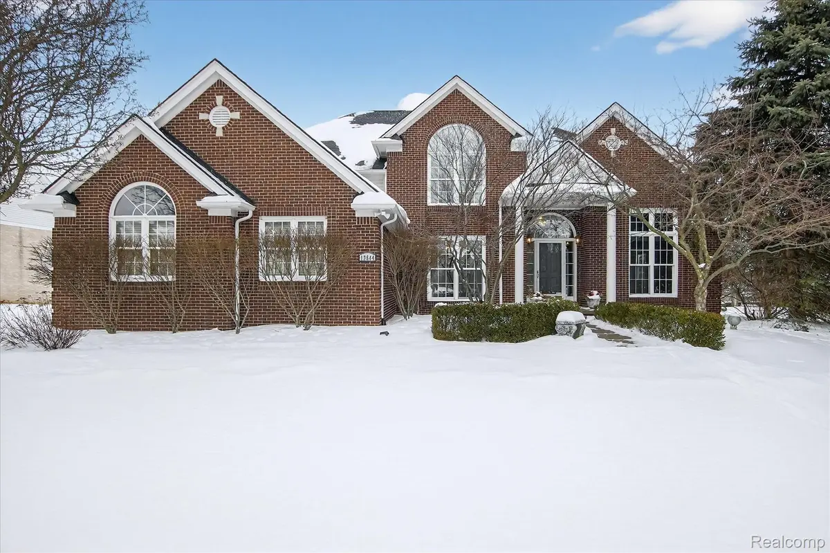 13544 Burning Tree LN, Plymouth Charter Township, MI 48170