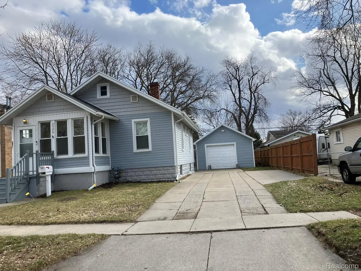 2520 Spruce ST, Port Huron, MI 48060