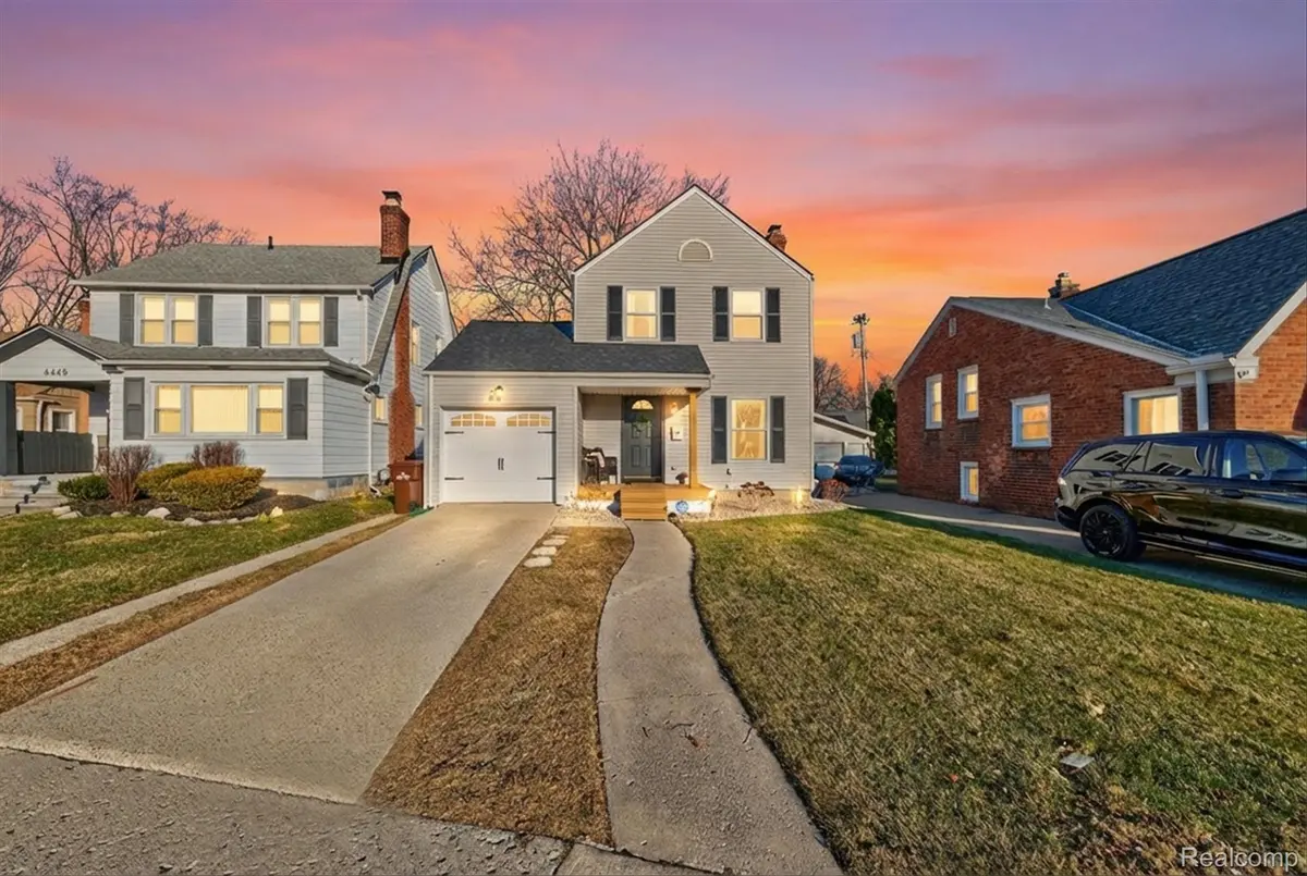 4453 Newberry ST, Wayne, MI 48184