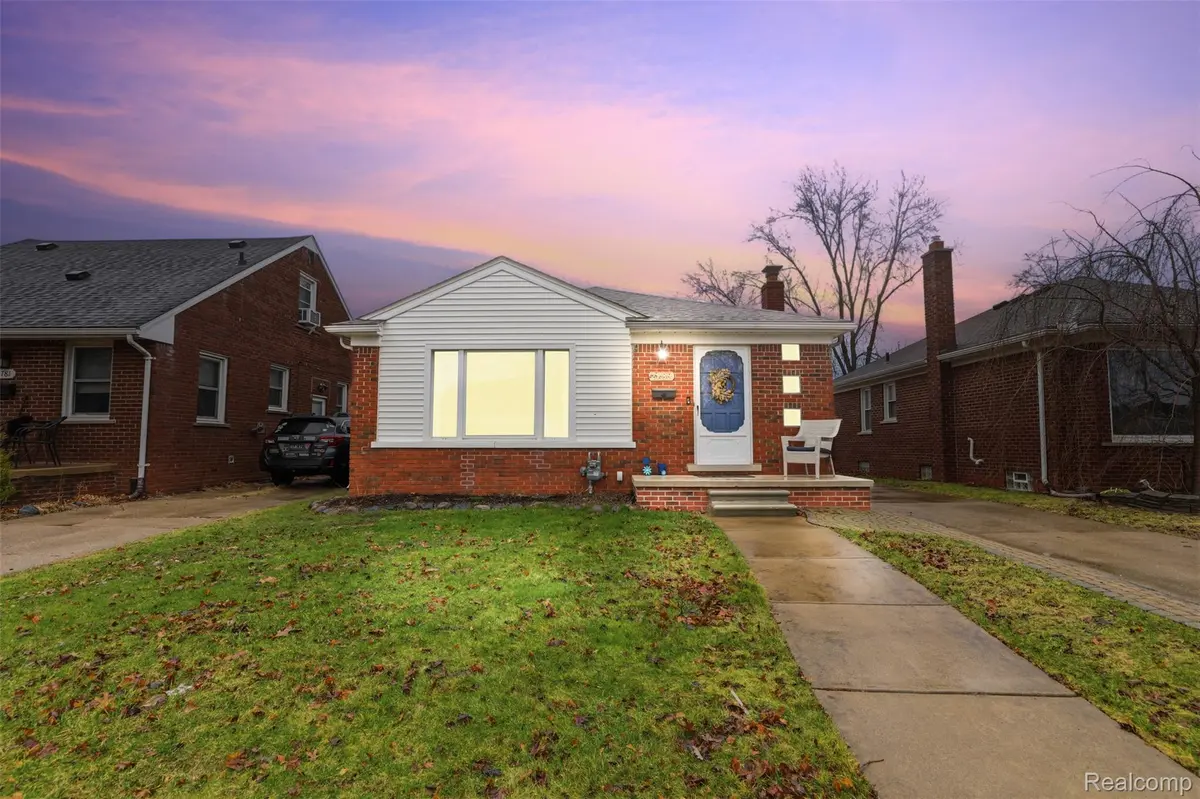 6789 Larme AVE, Allen Park, MI 48101
