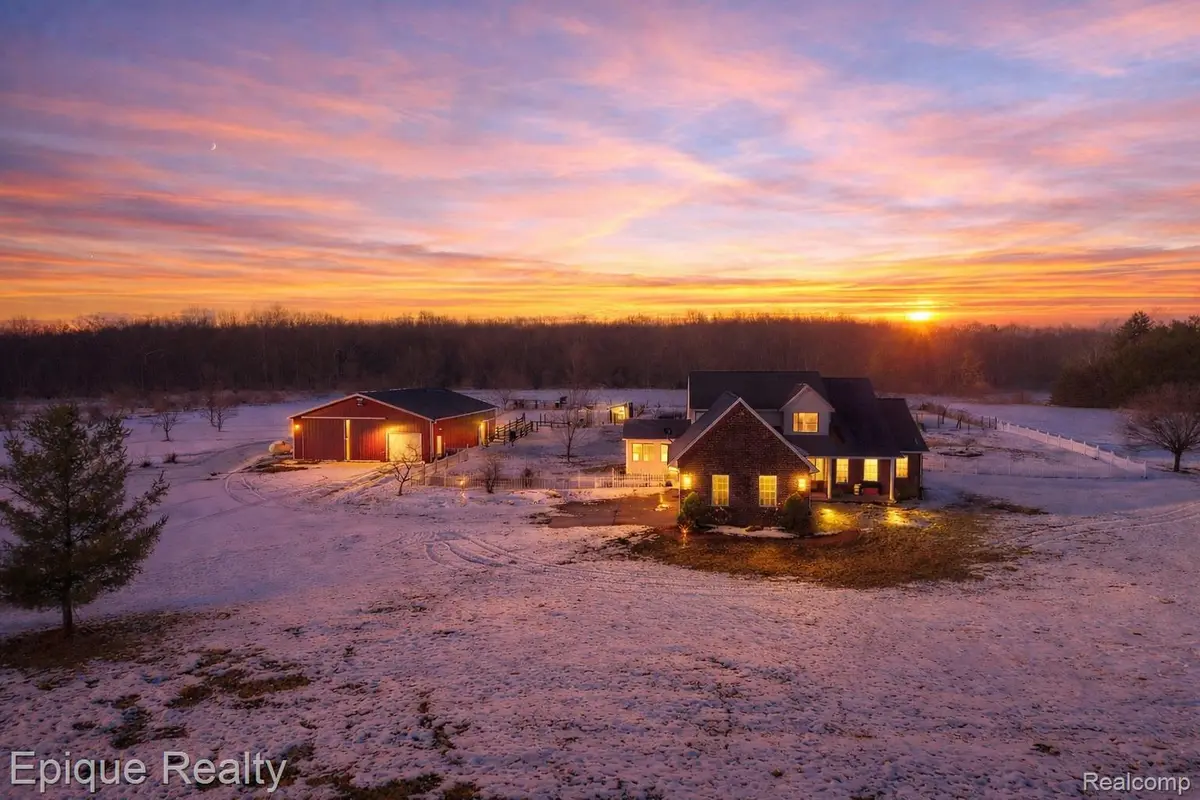 4280 McDowell RD, Oregon Township, MI 48446