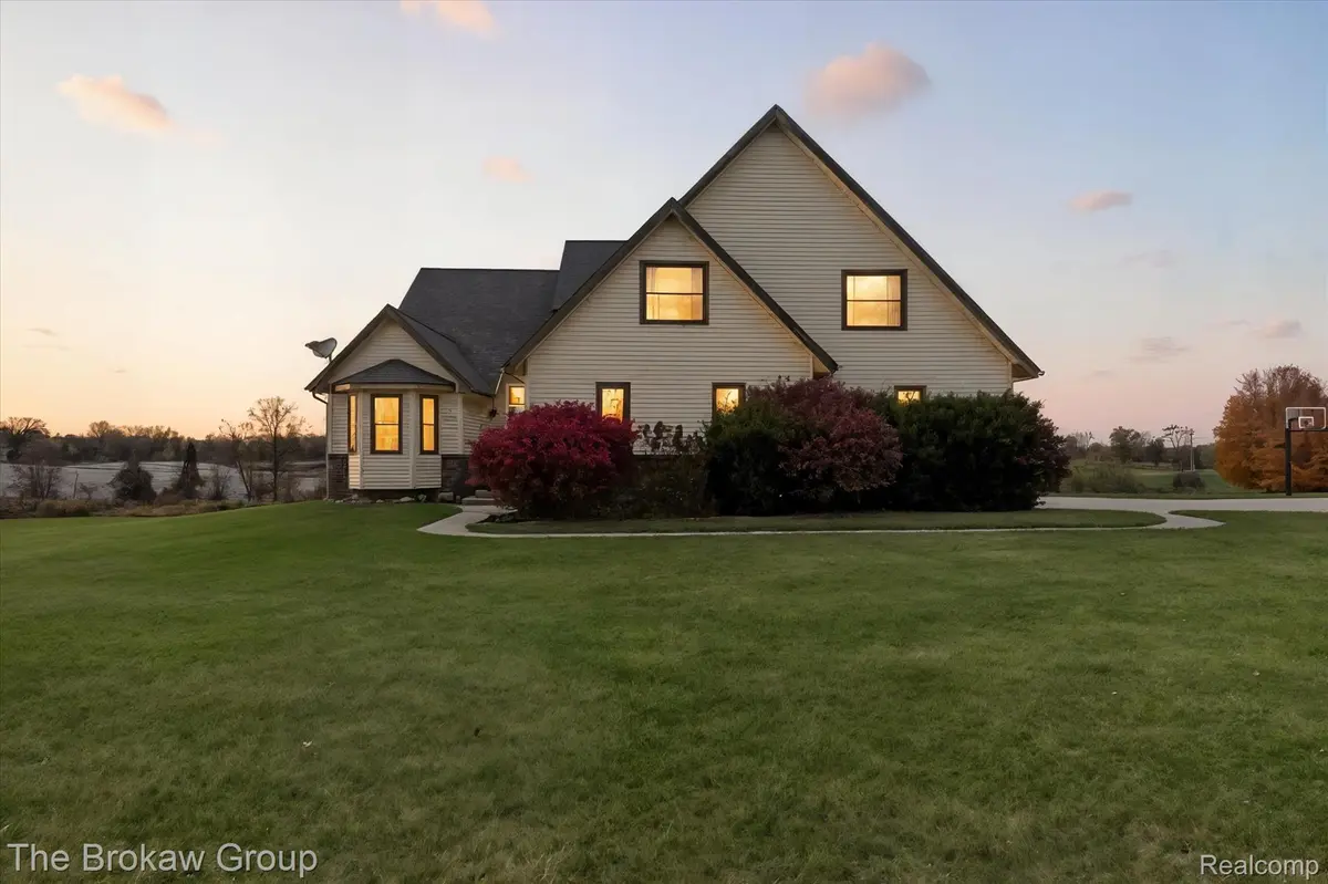 9028 Gale RD, Atlas Township, MI 48438
