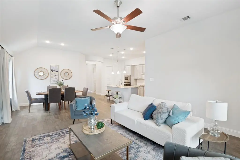 2420 Valley Lane, Carrollton, TX 75010