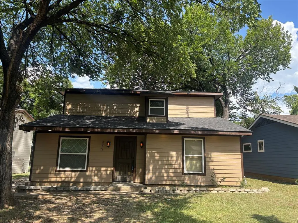 910 NE 31st, Grand Prairie, TX 75050